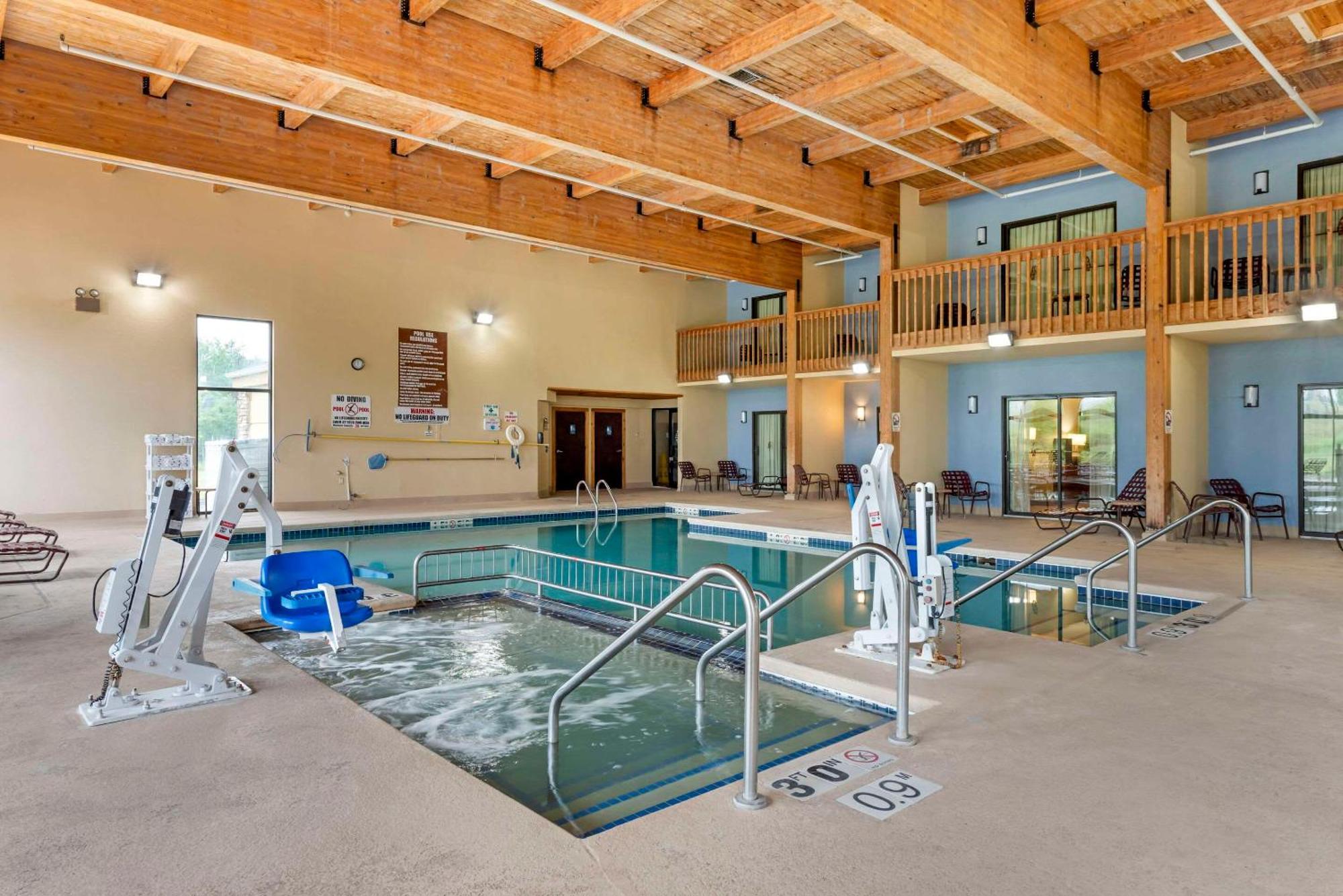 Comfort Inn & Suites Black River Falls I-94 Eksteriør bilde