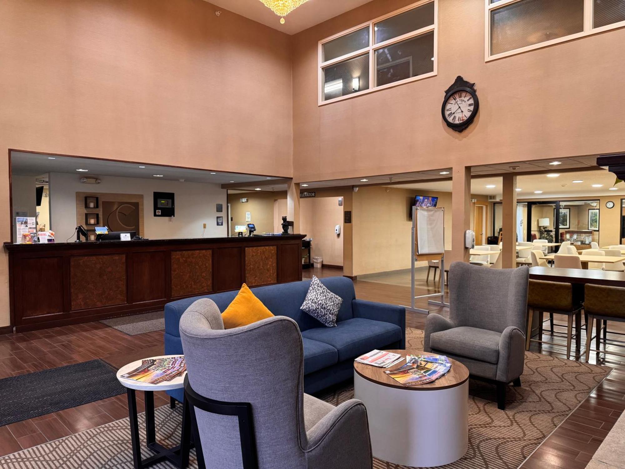 Comfort Inn & Suites Black River Falls I-94 Eksteriør bilde