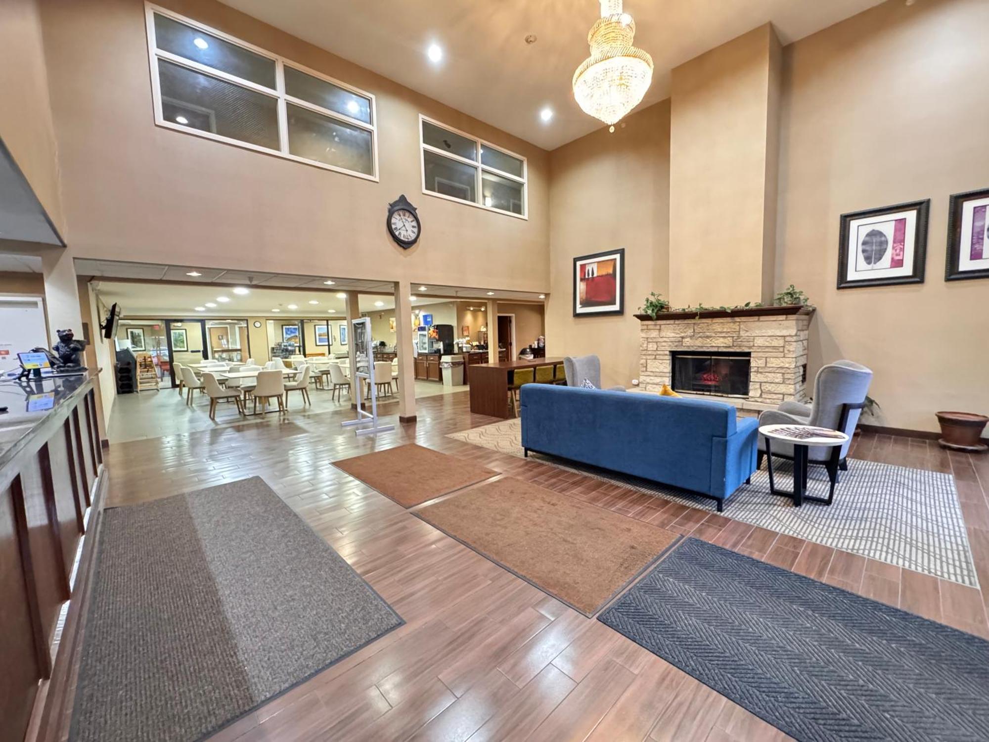 Comfort Inn & Suites Black River Falls I-94 Eksteriør bilde