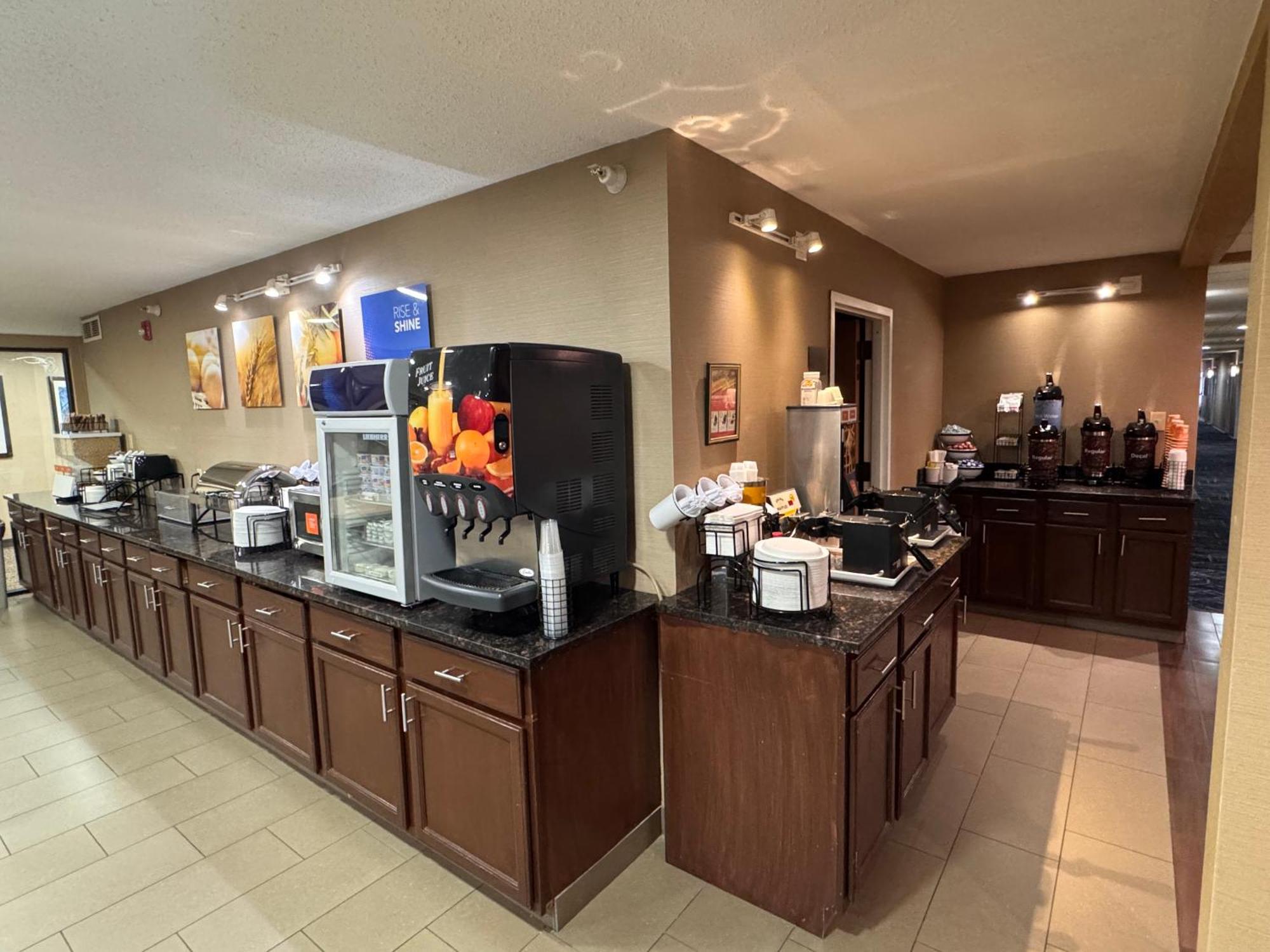 Comfort Inn & Suites Black River Falls I-94 Eksteriør bilde